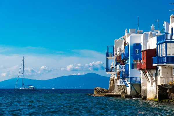 Mykonos private Villa and the advantages