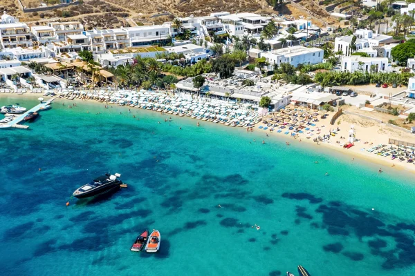 Mykonos beachfront villas for rent: 4 Advantages