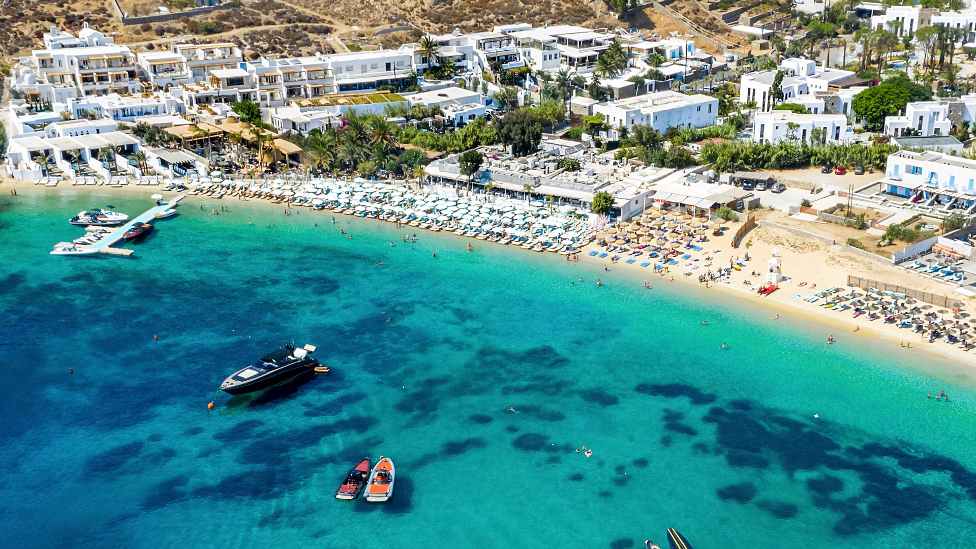 Mykonos beachfront villas for rent: 4 Advantages