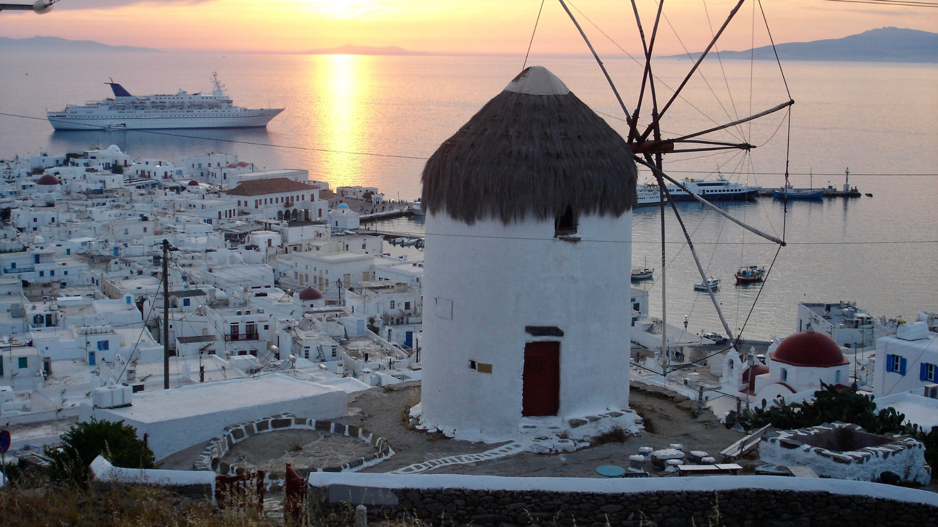 Luxury villas to rent Mykonos: The advantages