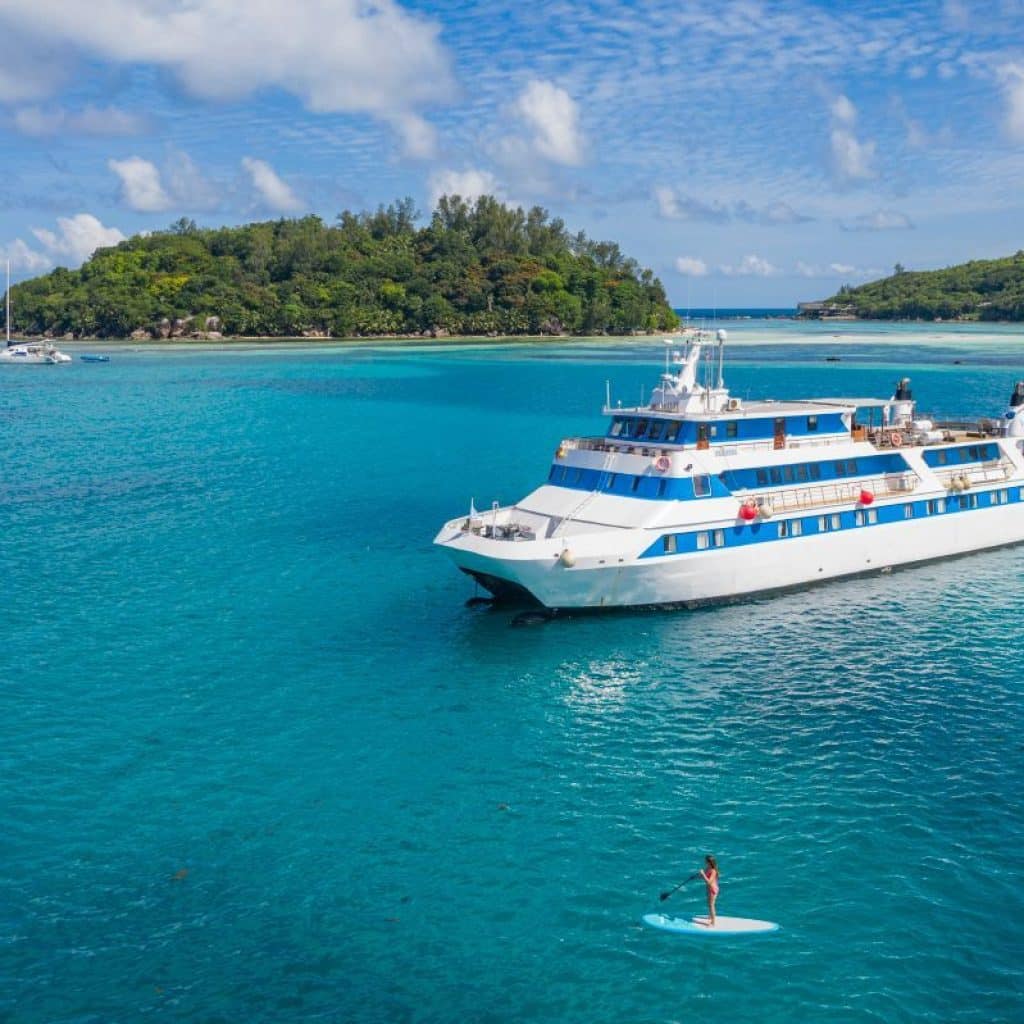 Seychelles Cruises - 8 days Cruise - Pegasos-Vivestia - Book Hotels, Villas, Cruises via 3D VR Tours