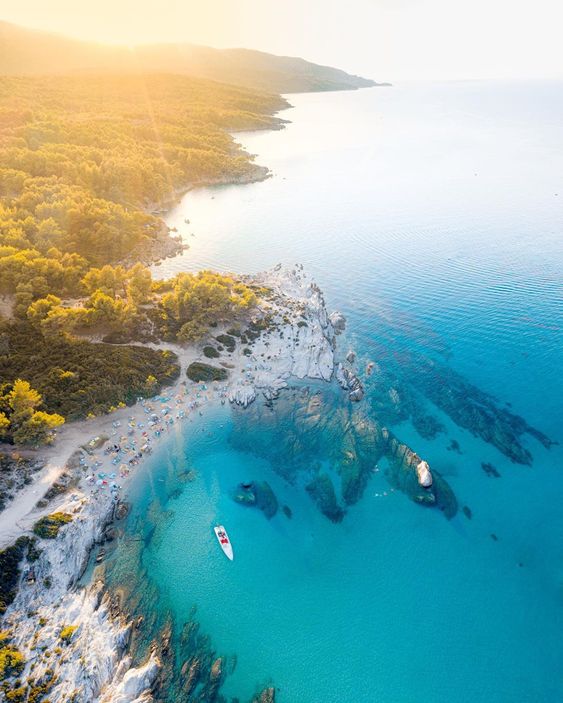 Destination Halkidiki-Vivestia | Risk-Free Villas, Hotels and Cruises in VR