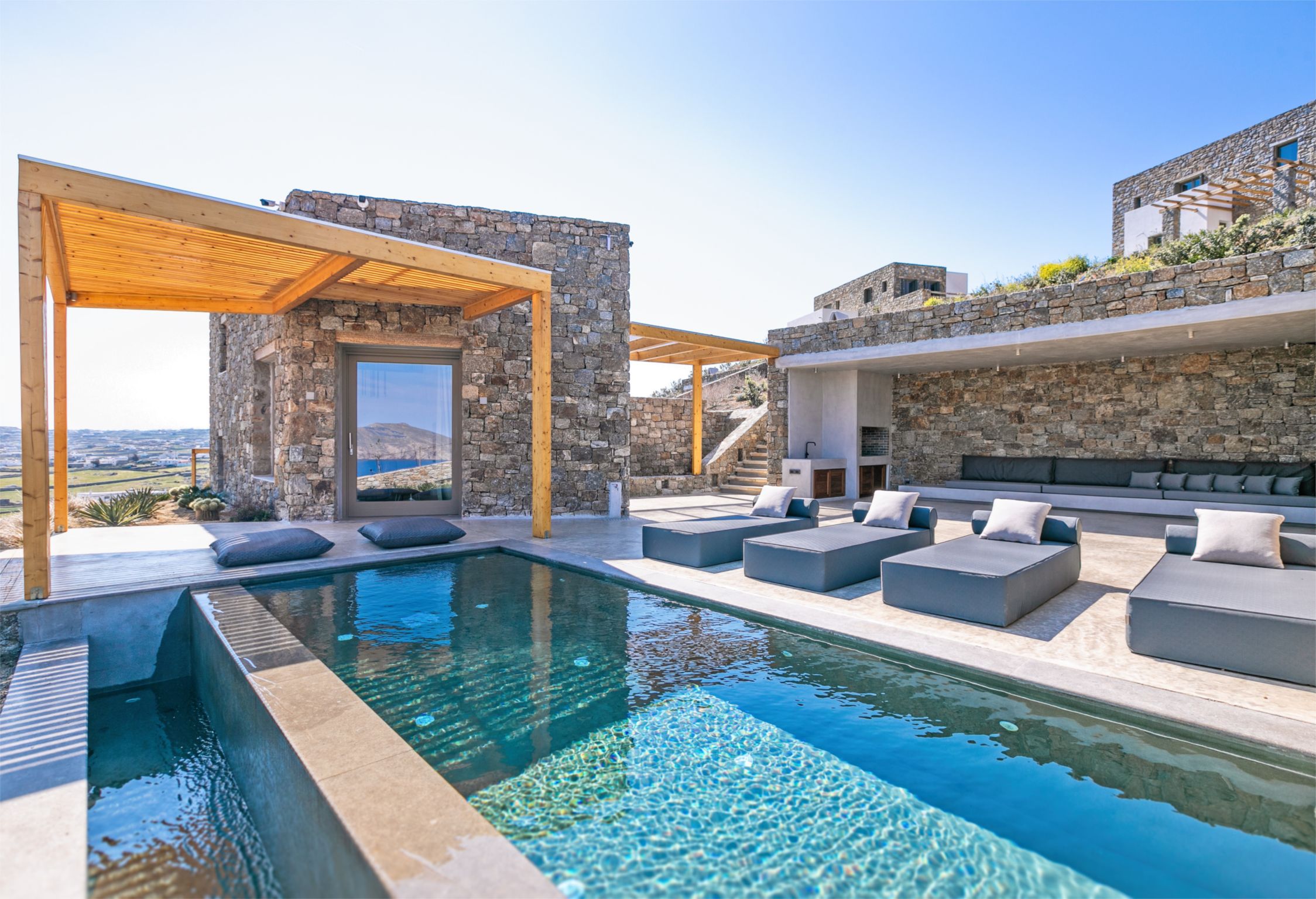 Panormos Grand Villa with Private Pool