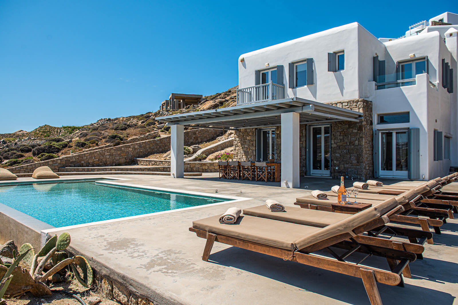mykonos villa rental-vivestia | risk-free villas, hotels and cruises in vr