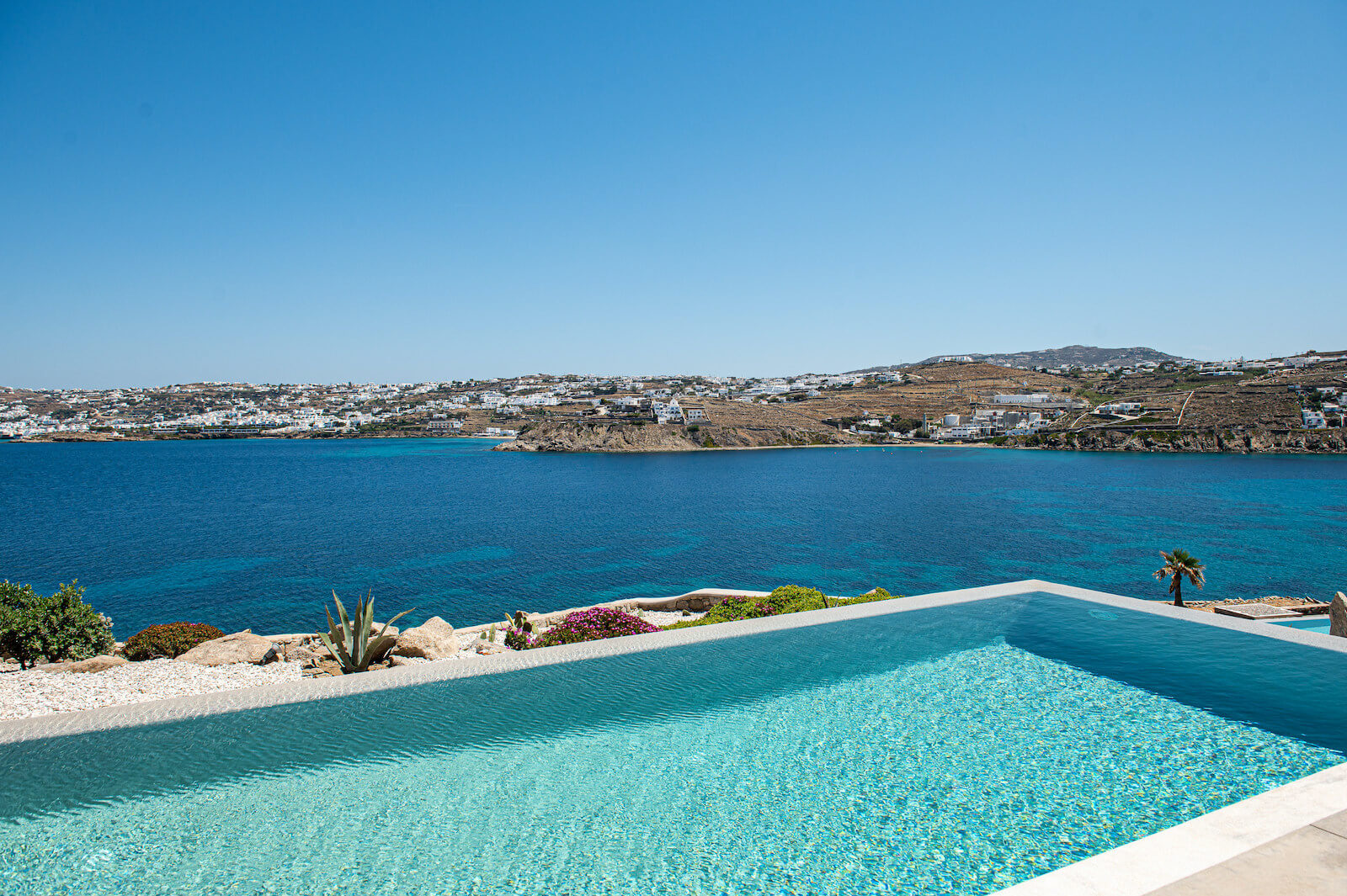 mykonos luxury villas booking-vivestia | risk-free villas, hotels and cruises in vr