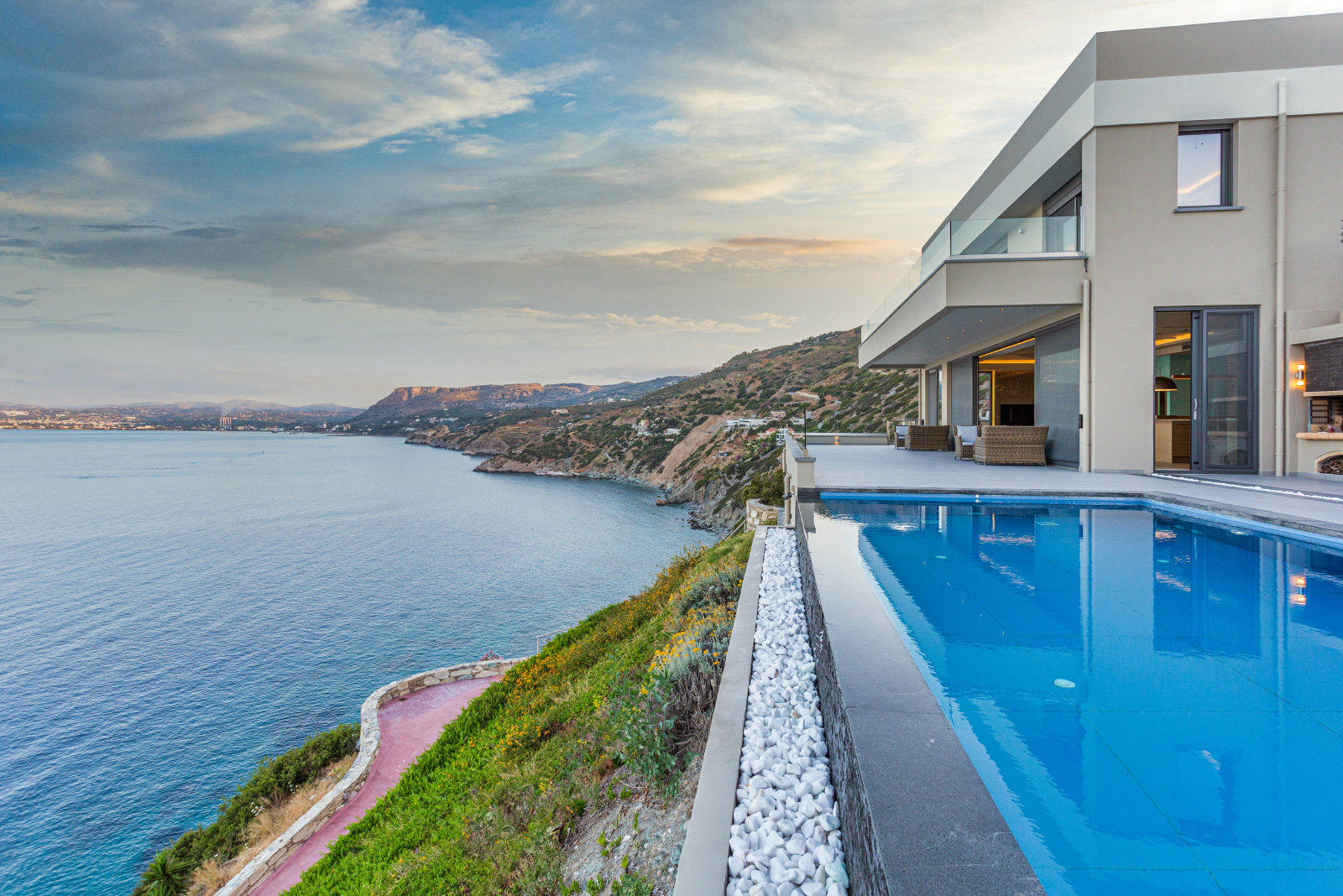 Villas to rent Crete-Vivestia | Risk-Free Villas, Hotels and Cruises in VR