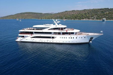 Croatia Cruises: Dubrovnik to Split, M/S Ambassador 2024-Vivestia | Risk-Free Villas, Hotels and Cruises in VR